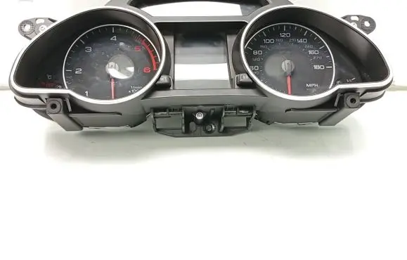 Audi A5 8T 8F Speedometer (instrument cluster) 8T0920981K
