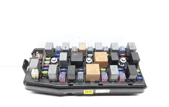 Opel Antara Fuse module 