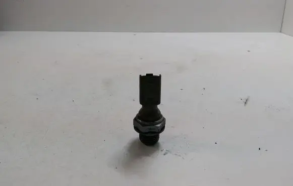Ford Focus Oil pressure sensor 963299