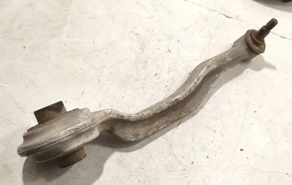 Mercedes-Benz E W211 Front lower control arm/wishbone