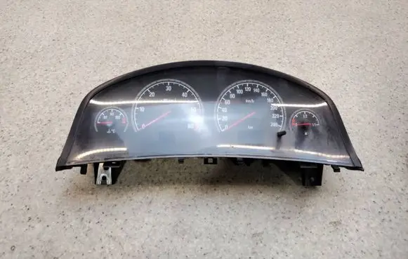 Opel Vectra C Speedometer (instrument cluster) 13193053RQ