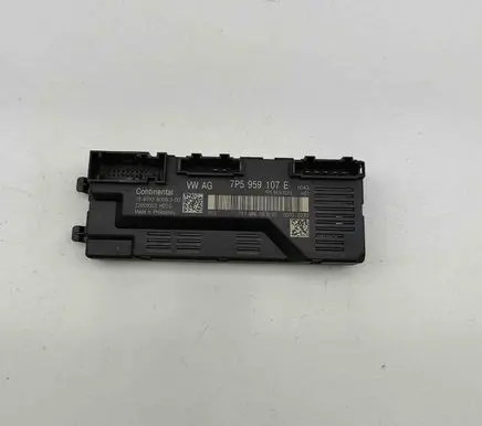 Porsche Macan (95B) Tailgate/trunk control unit/module 2840936008300 7P5959107E