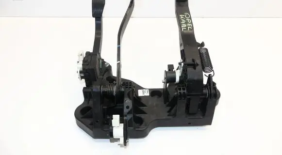 Opel Karl Pedal assembly 95352200