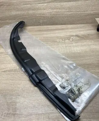 Mercedes-Benz E W211 Front door rubber seal A2117270430