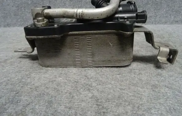 BMW 5 F10 F11 Optional radiator 7601951