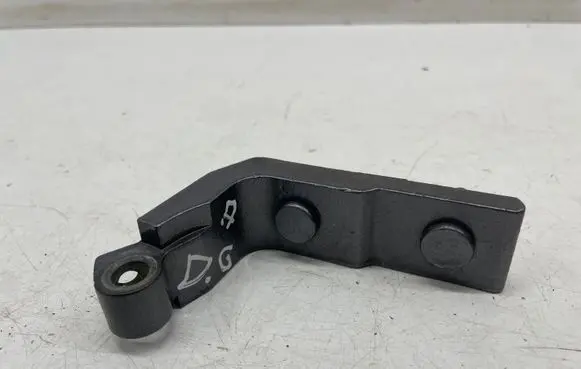 Mercedes-Benz CLA C118 X118 Rear door lower hinge