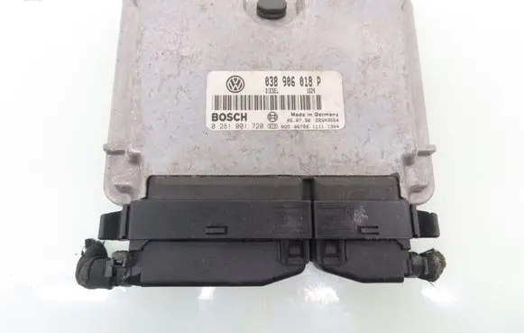 Volkswagen PASSAT B5 Engine control unit/module 0281001720 038906018P