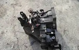 KIA Cerato Manual 5 speed gearbox S61767