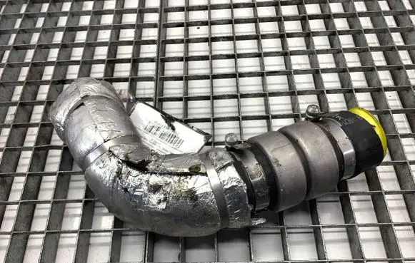 Hyundai Tucson TL Air intake hose/pipe 282512B740