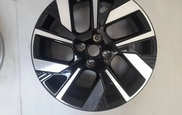 Opel Mokka B R18 alloy rim 9836624880