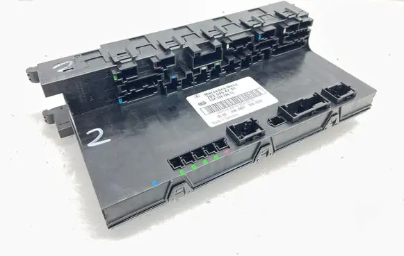 Mercedes-Benz CLC CL203 Fuse module 2035454701 5DK00848675