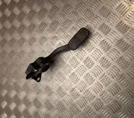 Lexus RX 450H Accelerator throttle pedal 7811033110