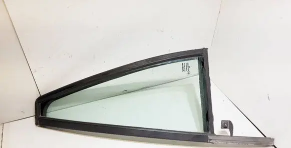 Rear vent window glass