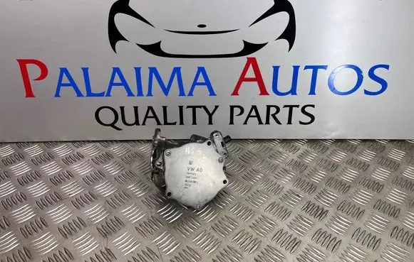 Audi A5 8T 8F Vacuum pump 06J145100G