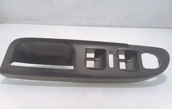 Volkswagen PASSAT B6 Front door interior handle trim 3C1867171B