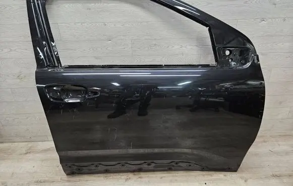 Citroen C4 Cactus Front door 011533B02