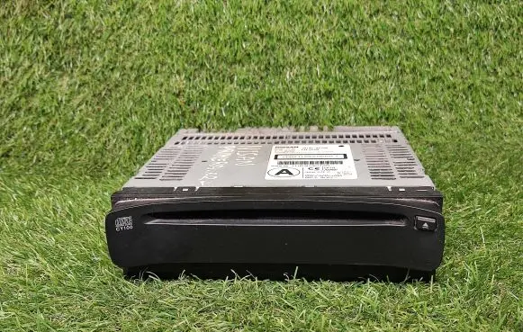 Nissan Primera Radio/CD/DVD/GPS head unit 28185AV700