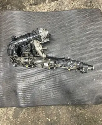 BMW X5 E70 Intake manifold 8507233 85072303