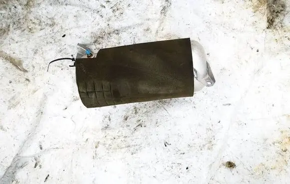 Vacuum air tank