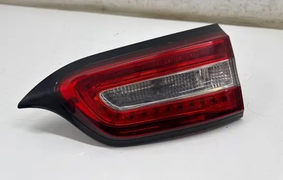 Jeep Cherokee Tailgate rear/tail lights 68102920AC