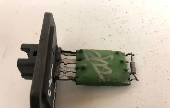 Toyota Corolla E120 E130 Heater blower motor/fan resistor