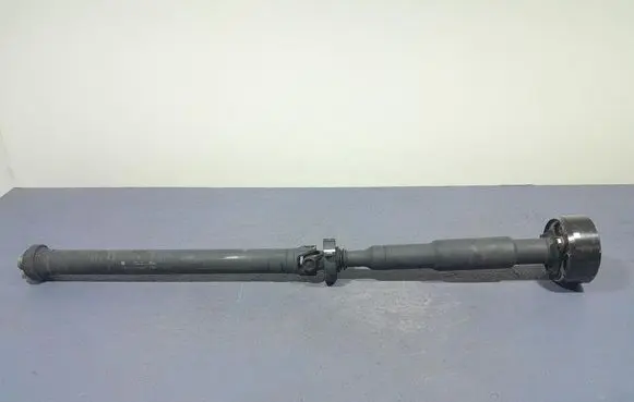 BMW X3 E83 Drive shaft (set) 8680379