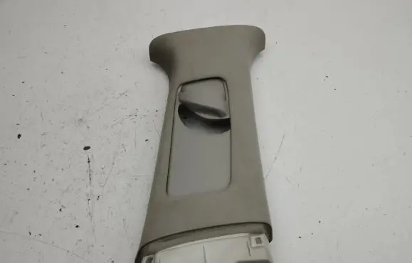 Lexus IS 220D-250-350 (B) pillar trim (top) 6241153060