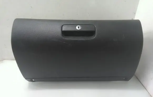 Glove box