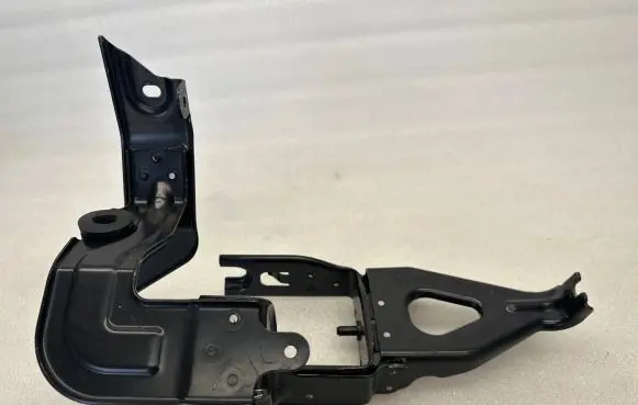 Audi A8 S8 D3 4E ABS pump bracket 4E0614119N