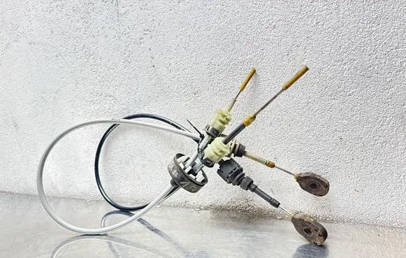 Opel Astra H Gear shift cable linkage 13110708