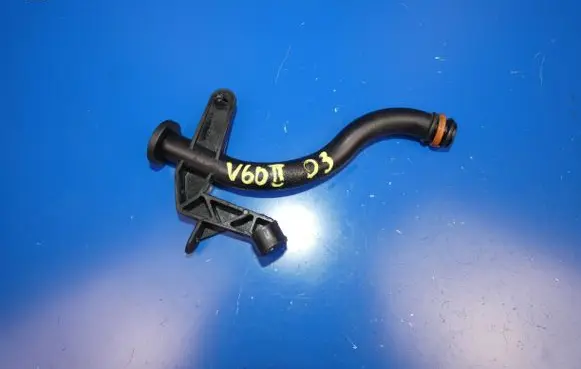 Volvo V60 Oil fill pipe 31452117