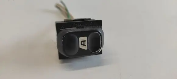 Citroen Berlingo Electric window control switch 9250M