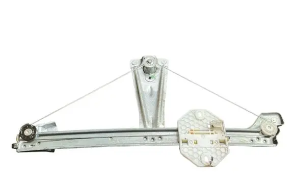 Dacia Sandero Rear door manual window regulator 827202131R