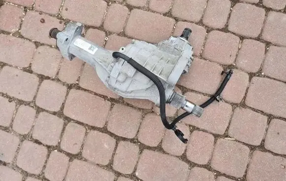 Opel Insignia B Gearbox transfer box case 84309468