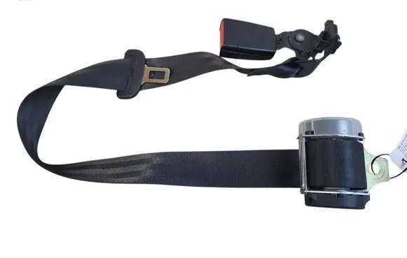 Middle seatbelt (rear)