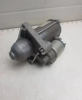 Peugeot 208 Starter motor 9830507480 0001179031