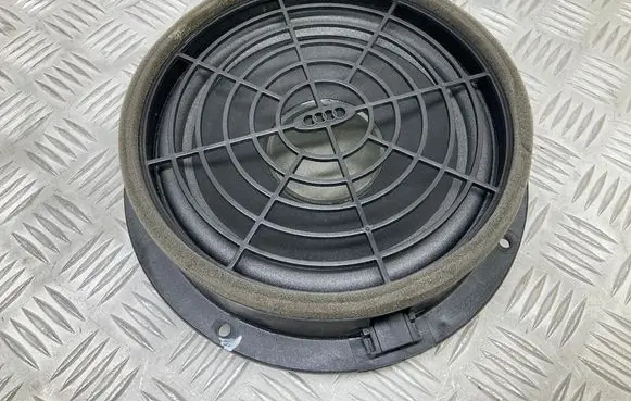 Audi Q3 8U Front door speaker 8R0035415