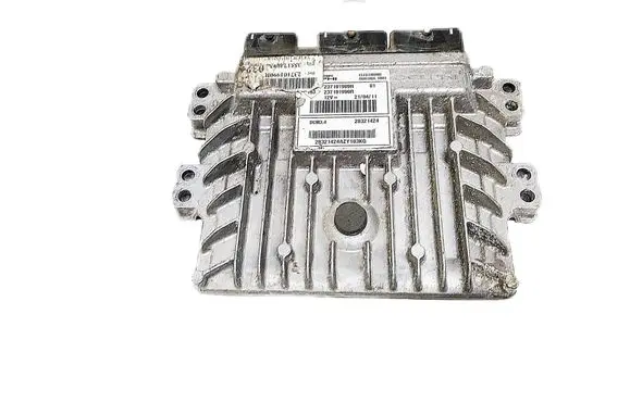Renault Clio IV Engine control unit/module 237101989R