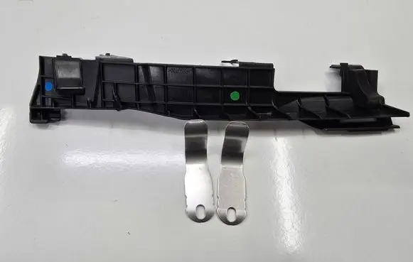 BMW 5 G30 G31 G38 Front bumper mounting bracket 63119879643