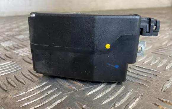 Audi A4 S4 B8 8K Steering wheel lock 8K0905852D 033571101
