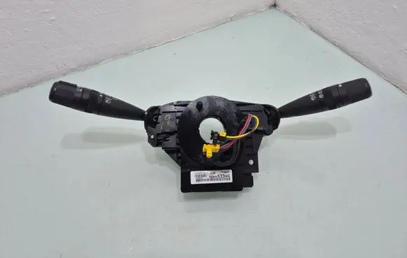 Dodge Journey Wiper turn signal indicator stalk/switch 56046533AG