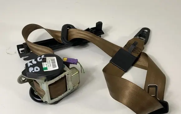 Audi A6 S6 C6 4F Front seatbelt 605404800