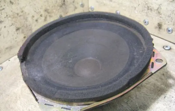 Mitsubishi Pajero Sport I Parcel shelf speaker KOMPLEKTAS2VNT