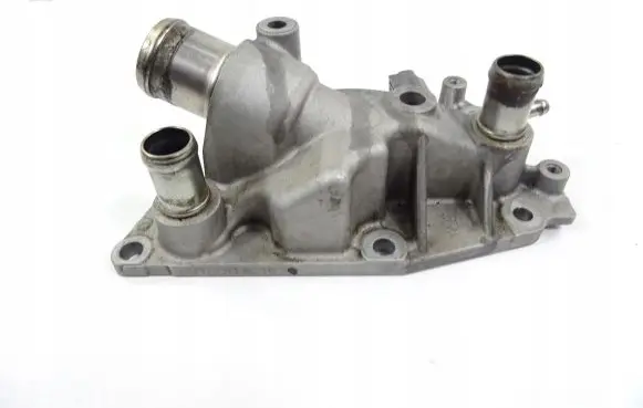 Nissan X-Trail T32 Thermostat housing 100114C163