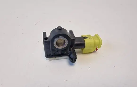 Volkswagen Polo V 6R Airbag deployment crash/impact sensor 6R0959351A