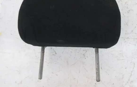 Toyota Avensis T250 Rear seat headrest 