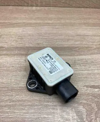 Audi A4 S4 B6 8E 8H ESP acceleration yaw rate sensor 8E0907637B 0265005618 USED