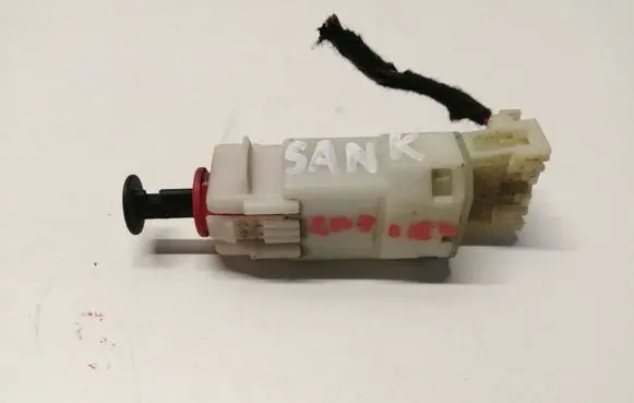 Clutch pedal sensor