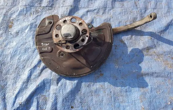 Mercedes-Benz CLS C219 Front wheel hub spindle knuckle 219PIASTAP