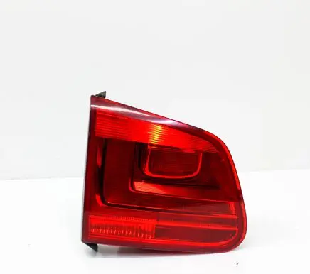 Volkswagen Tiguan Tailgate rear/tail lights 5N0945093J